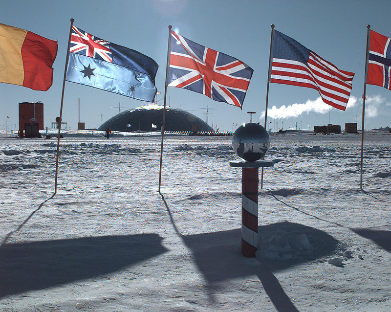 Station Amundsen-Scott située au pôle Sud géographique