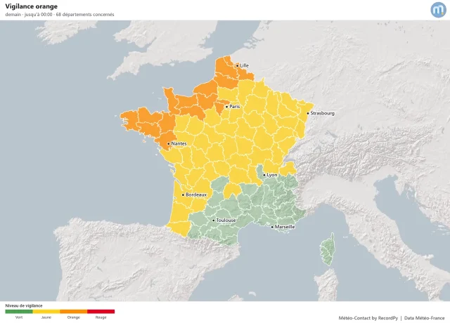 Carte de vigilance Météo-France émise jeudi 22 octobre 2026 à 16h. Valable à partir de minuit ce vendredi.